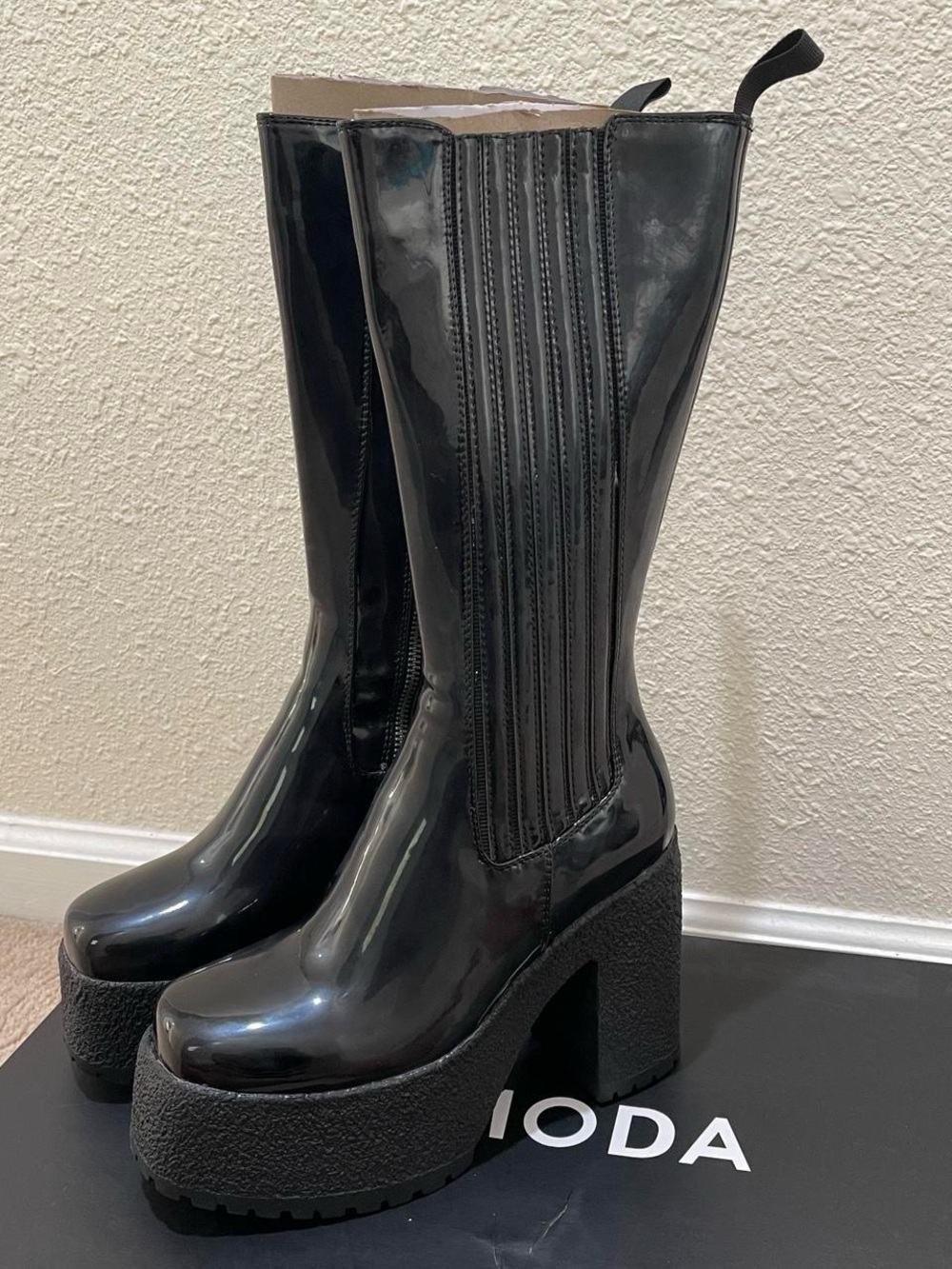 Moda Black Patent Platform Mid-Calf Boots
